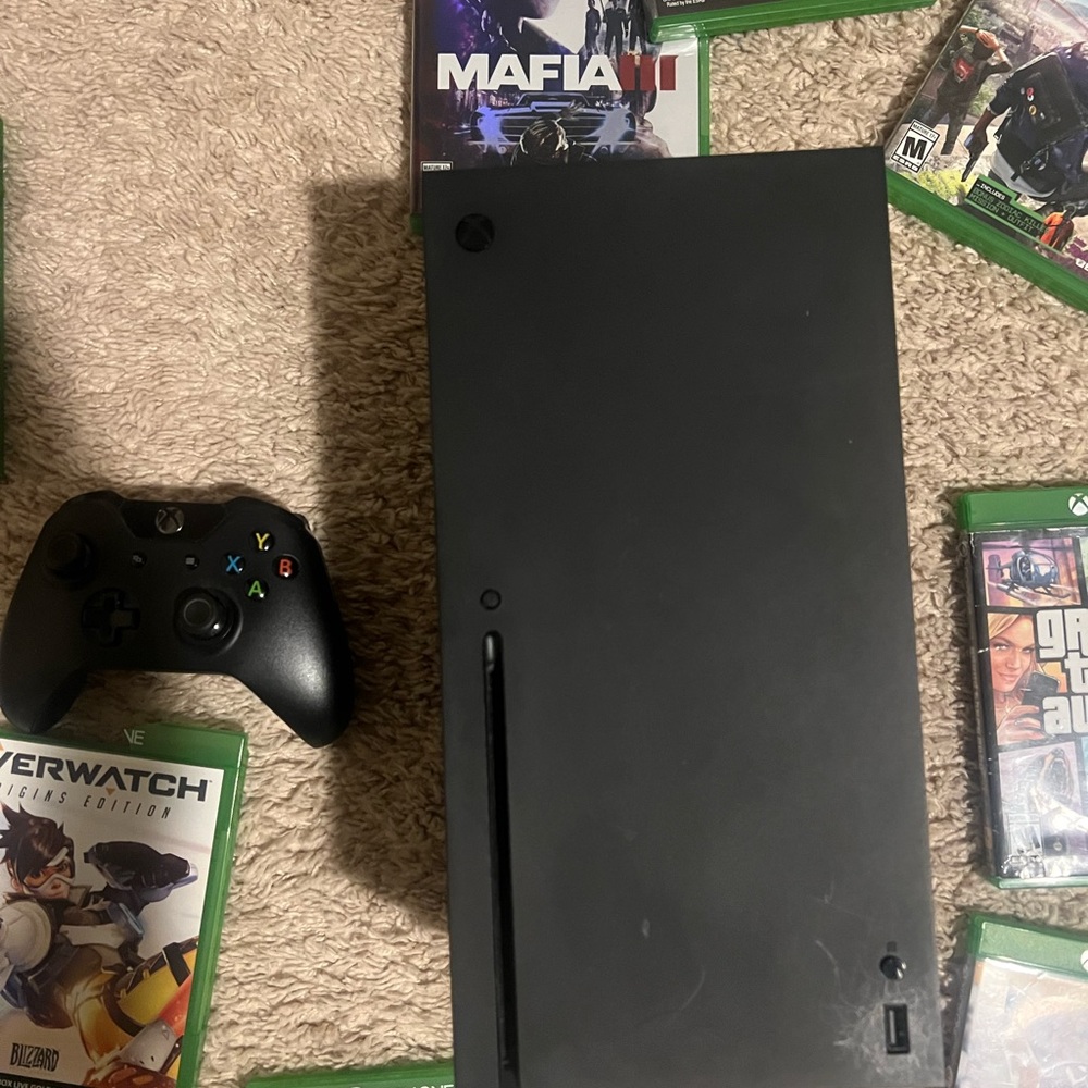 Xbox series x comes with 20 games, controller, & wires